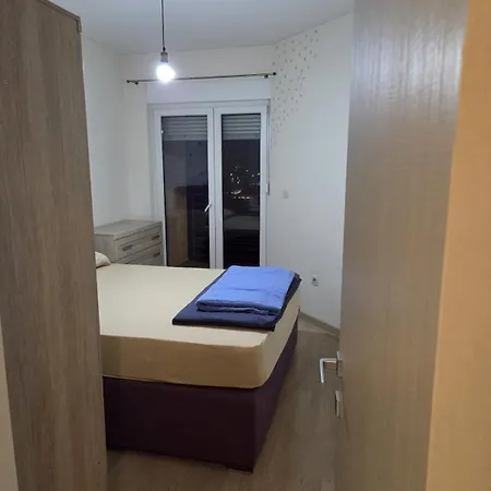 Appartement Modern 1 Bedroom Penthouse In *