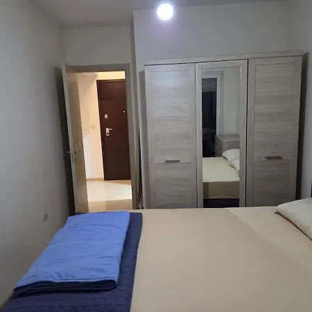 Modern 1 Bedroom Penthouse In Appartement Podgorica